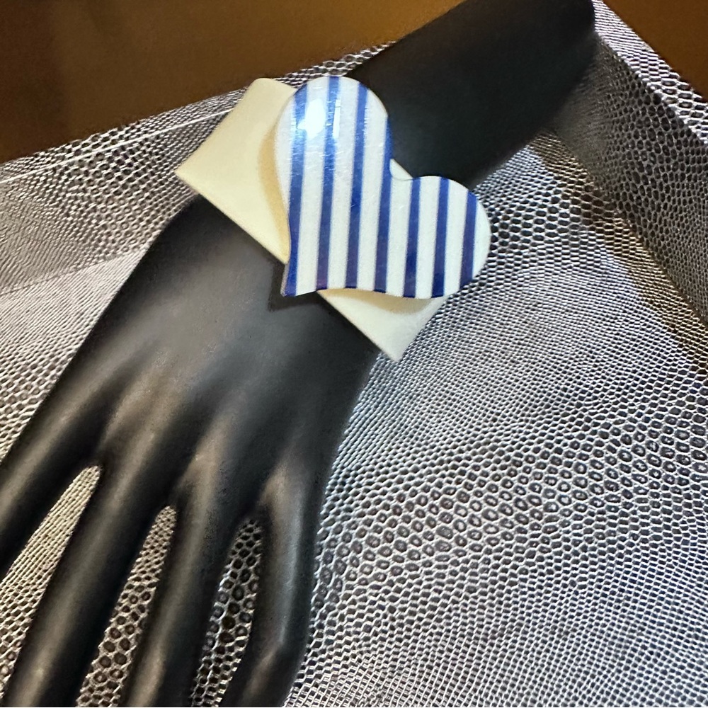 Vintage 1980’s white and blue striped heart plastic cuff